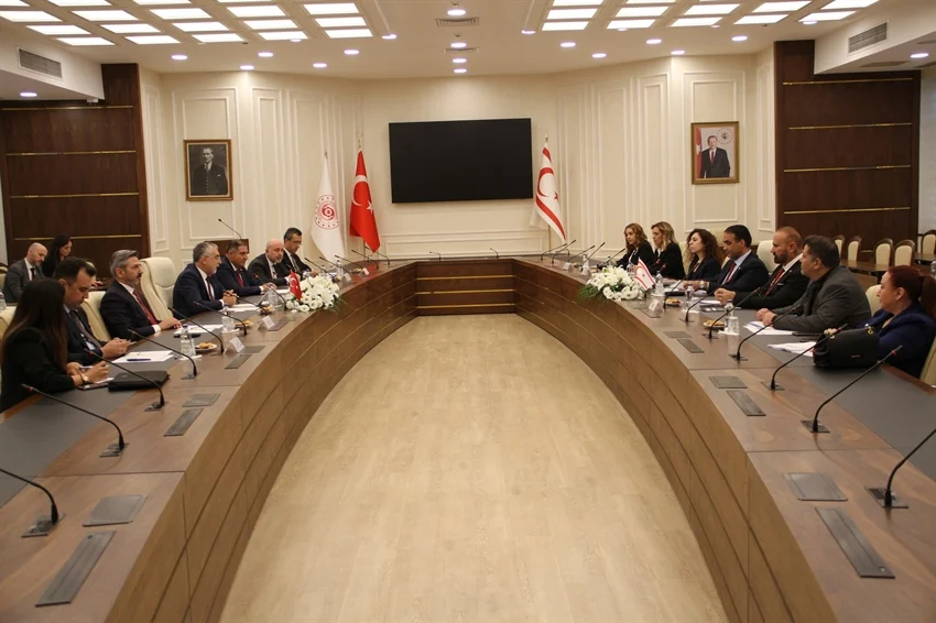 Ankara’da Vedat Işıkhan ile ikili görüşme
