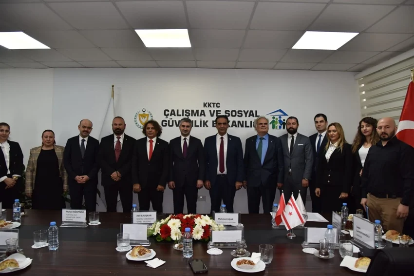 Zafer Tarıkdaroğlu ile sosyal hizmetler görüşmesi