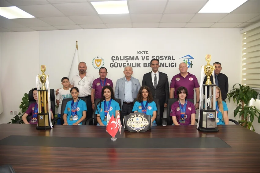 Taekwondo millî takımı heyetini kabul