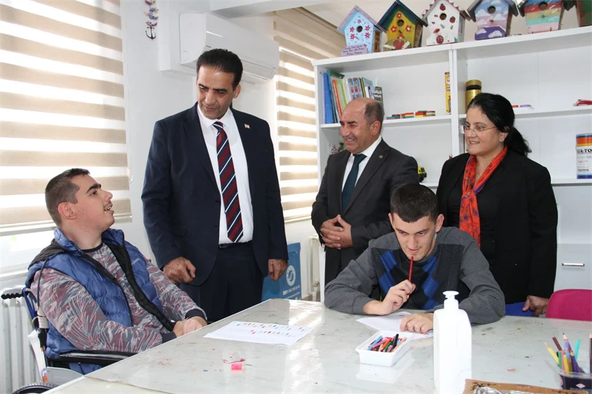 Antalya otizm merkezinde deneyim paylaşımı