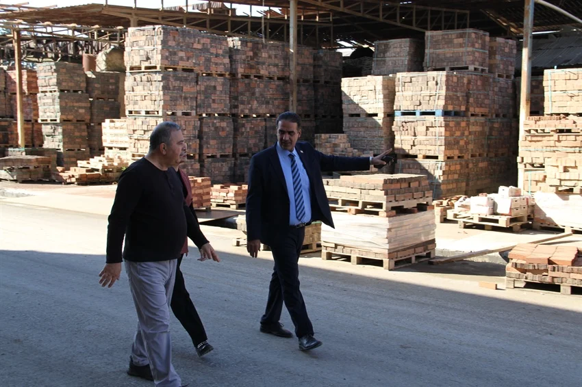 Gürdağ fabrikasında yenileme çalışmalarını inceleme