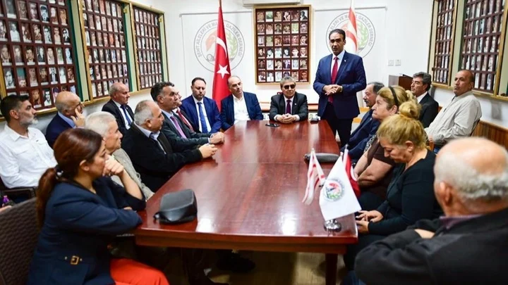 Yerel seçim programında dernek ve meslek örgütlerini ziyaret etti